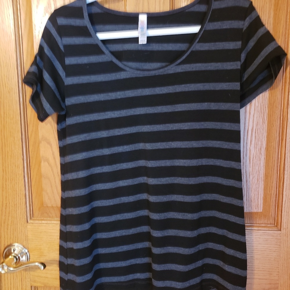 LuLaRoe top